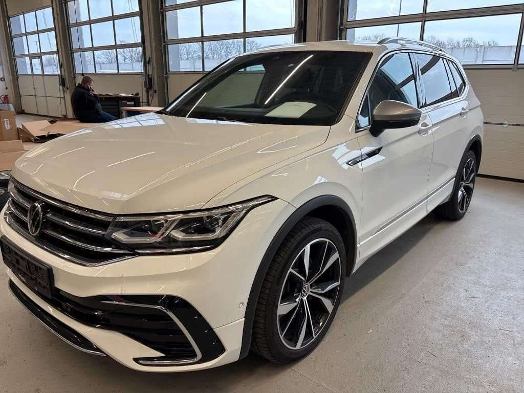 Fahrzeugbild eines Volkswagen Tiguan Allspace