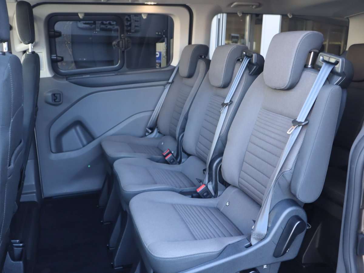 Fahrzeugbild eines Ford Tourneo Custom