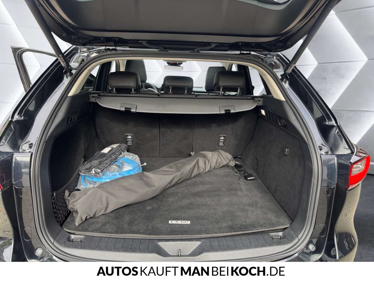 Fahrzeugbild eines Mazda CX-60