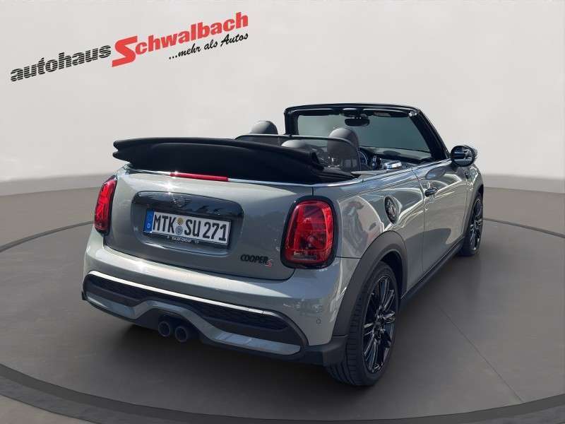 Fahrzeugbild eines MINI COOPER