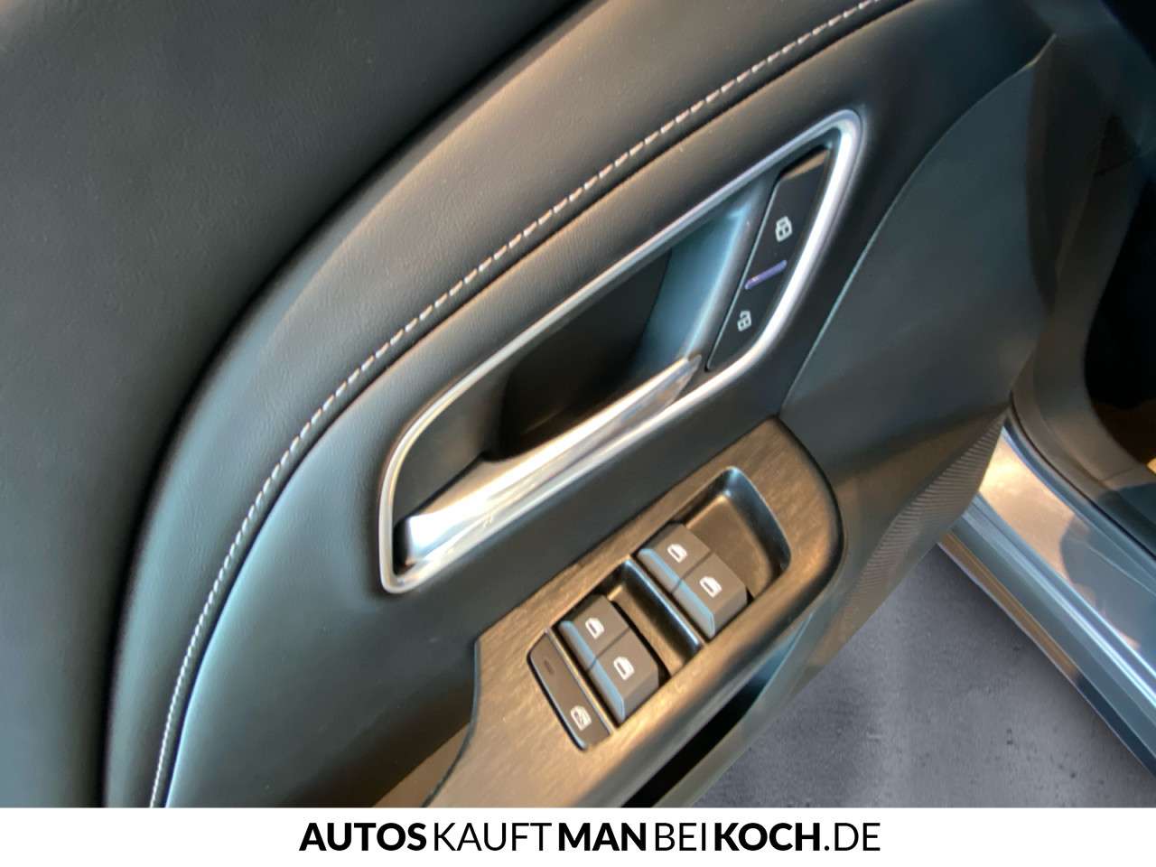 Fahrzeugbild eines MG ZS