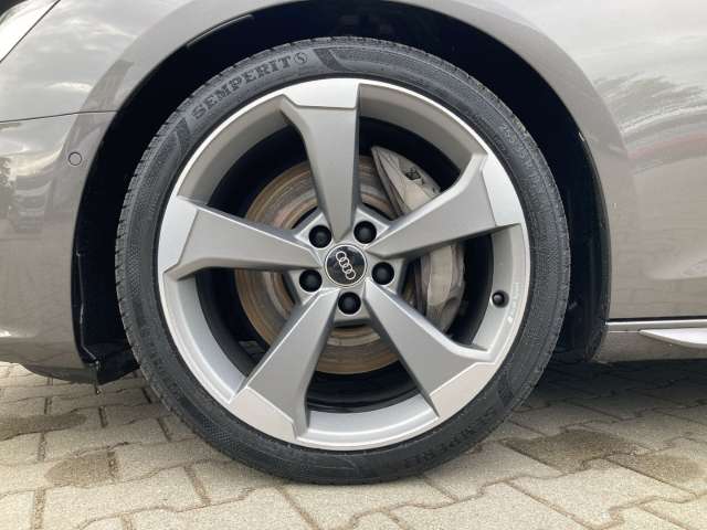 Fahrzeugbild eines Audi A4