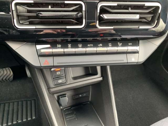 Fahrzeugbild eines Renault 5 E-TECH