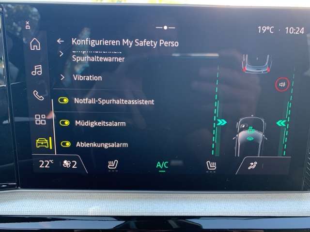 Fahrzeugbild eines Renault 5 E-TECH