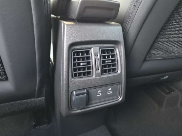 Fahrzeugbild eines Mitsubishi Grandis