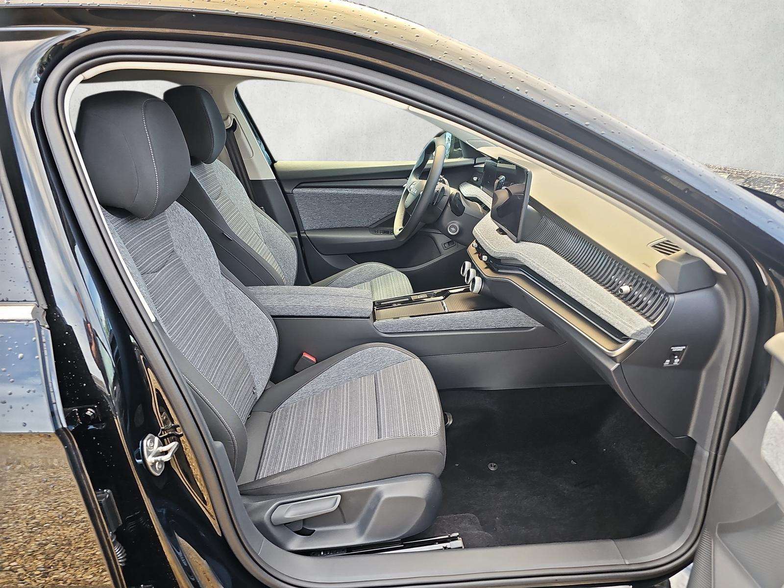 Fahrzeugbild eines Skoda Superb