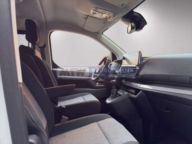 Fahrzeugbild eines Toyota Proace