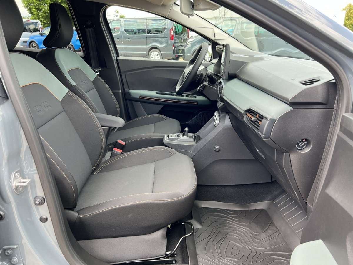 Fahrzeugbild eines Dacia Jogger