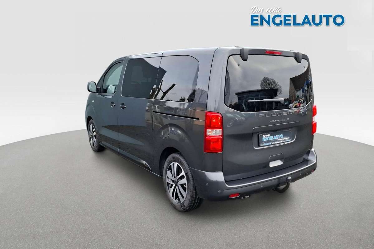 Fahrzeugbild eines Peugeot Traveller