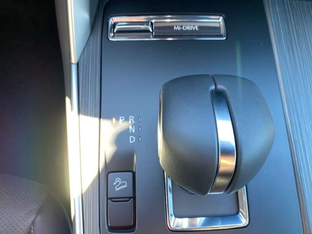 Fahrzeugbild eines Mazda CX-80