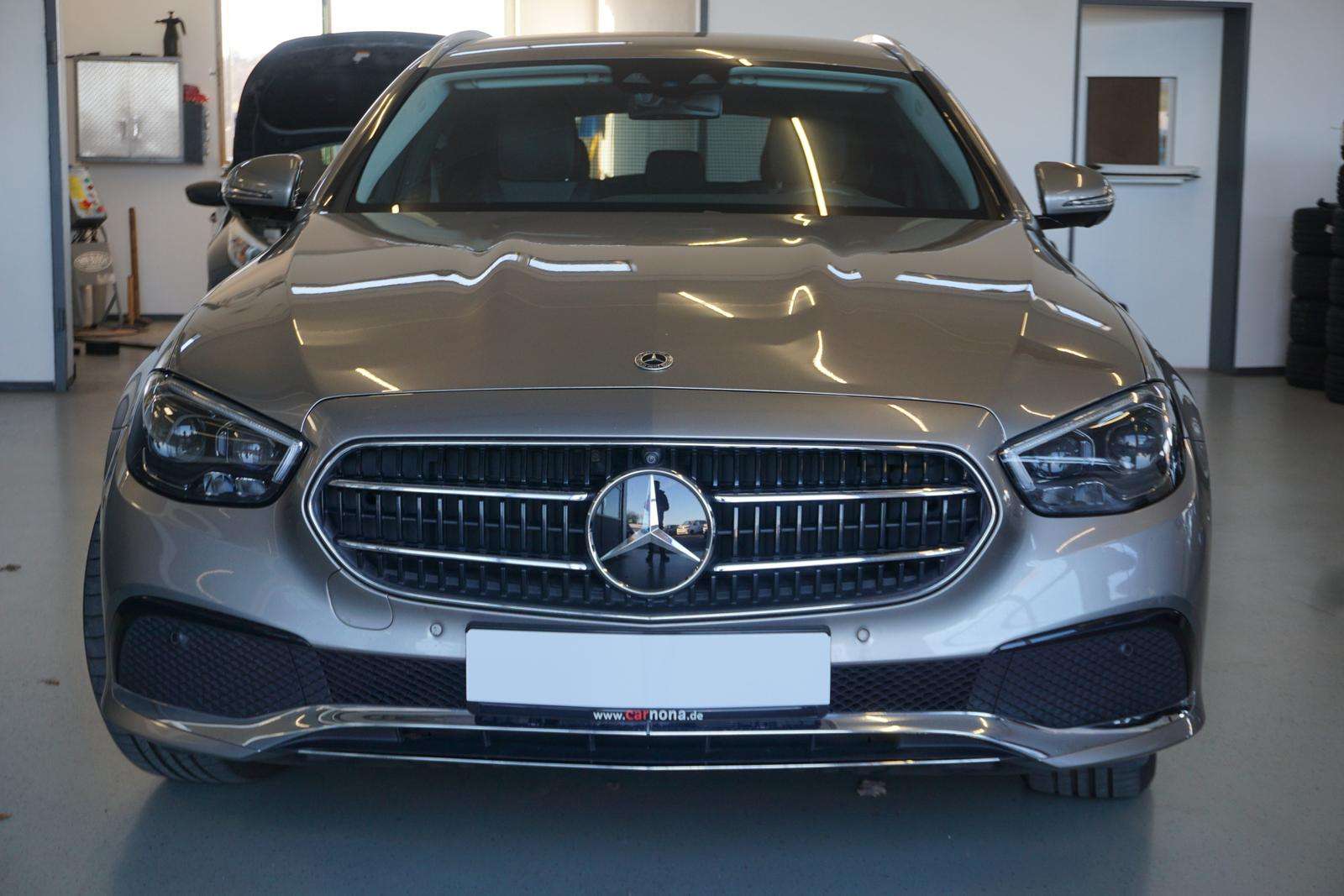 Fahrzeugbild eines Mercedes-Benz E-Klasse
