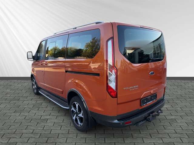Fahrzeugbild eines Ford Tourneo Custom