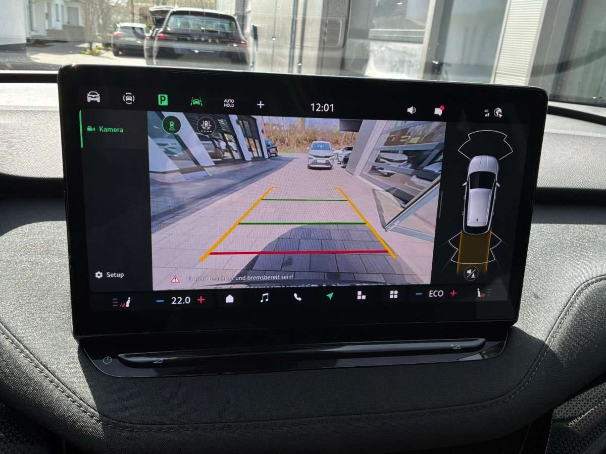 Fahrzeugbild eines Skoda ELROQ