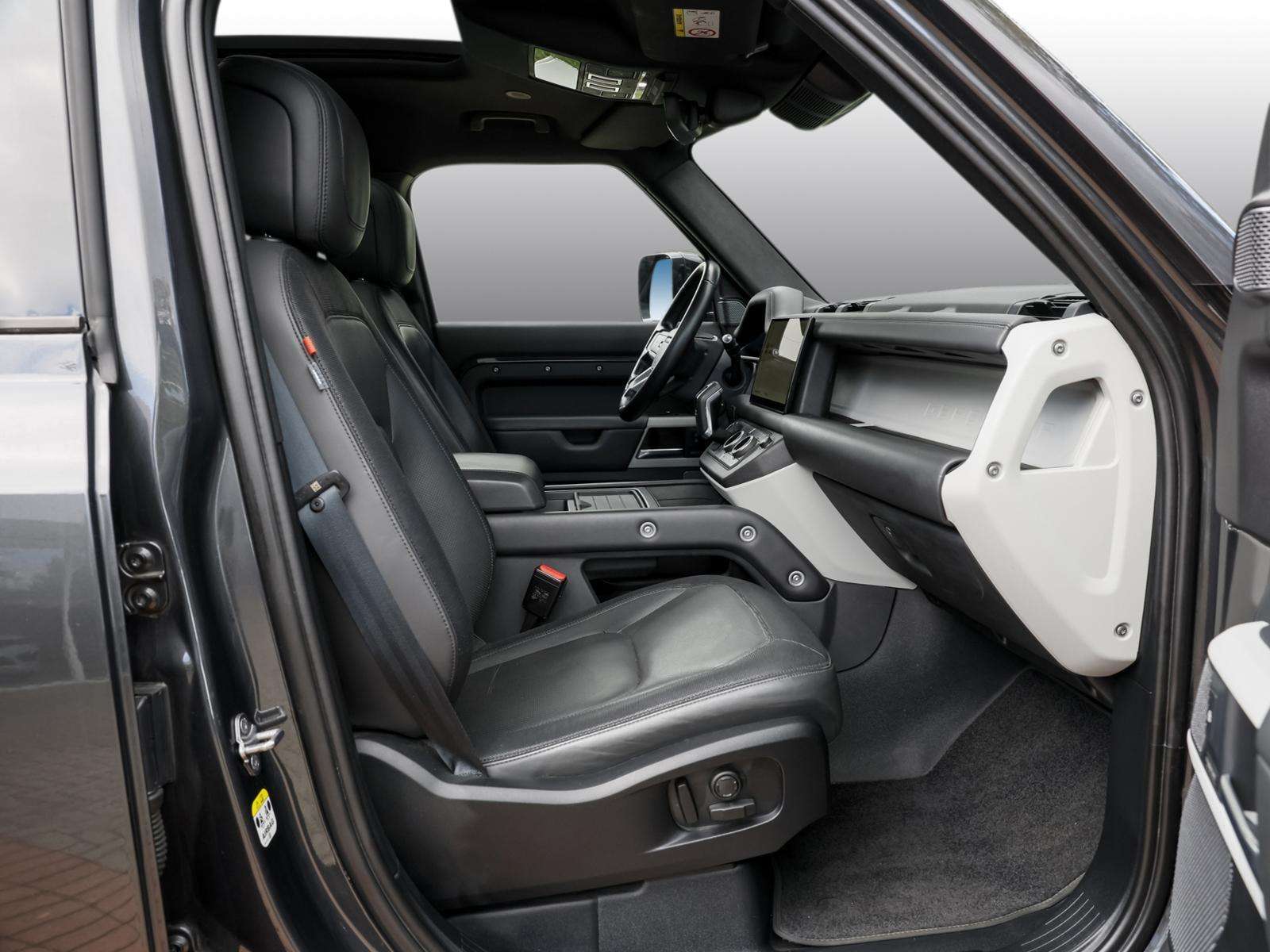 Fahrzeugbild eines Land Rover Defender