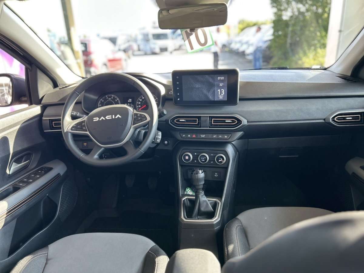 Fahrzeugbild eines Dacia Jogger