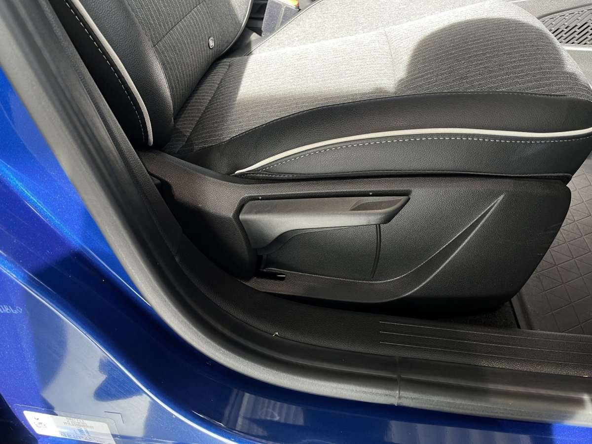 Fahrzeugbild eines Renault Clio