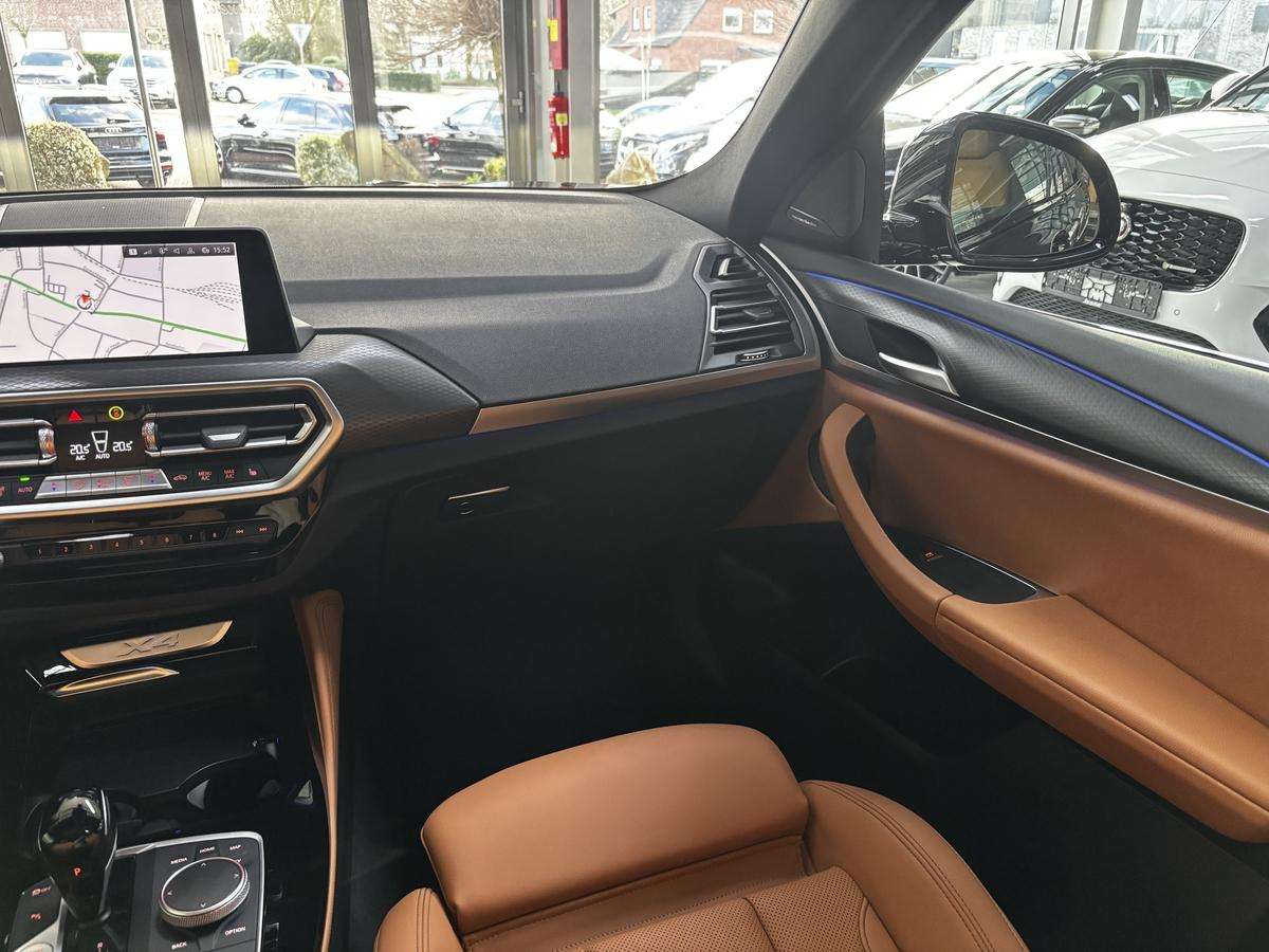 Fahrzeugbild eines BMW X4