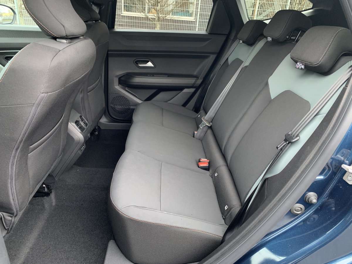 Fahrzeugbild eines Dacia Bigster