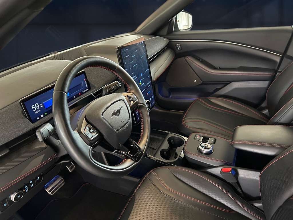 Fahrzeugbild eines Ford Mustang Mach-E