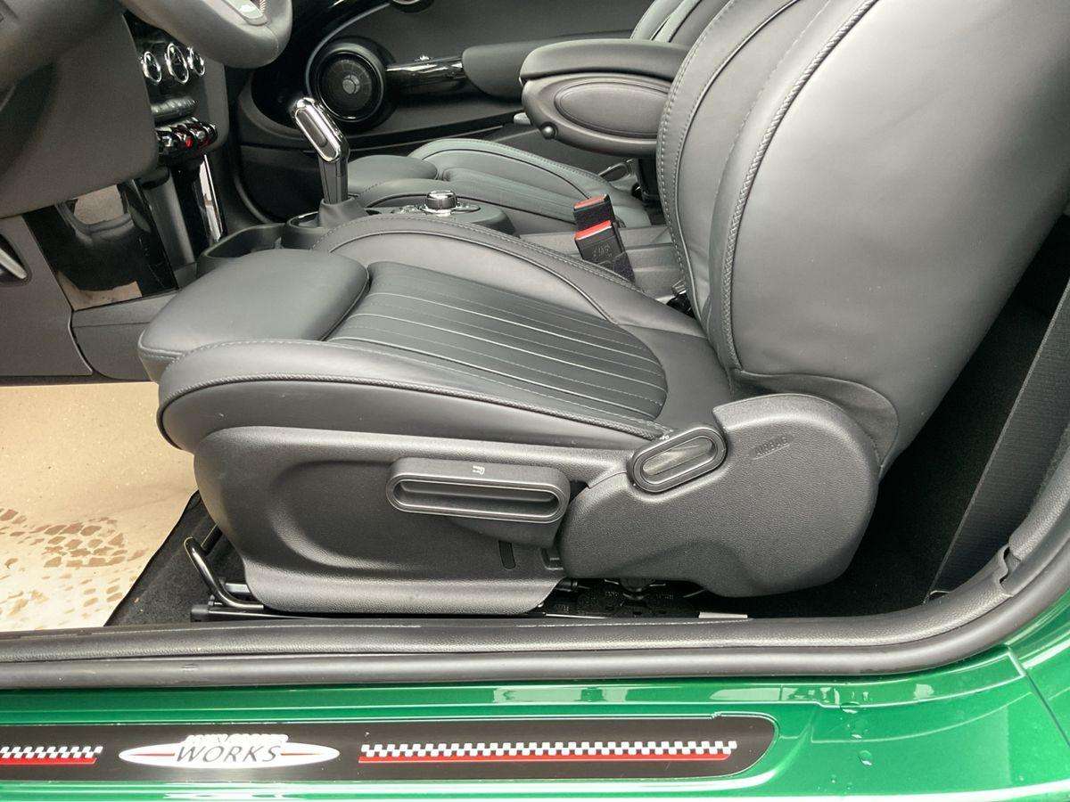 Fahrzeugbild eines MINI MINI