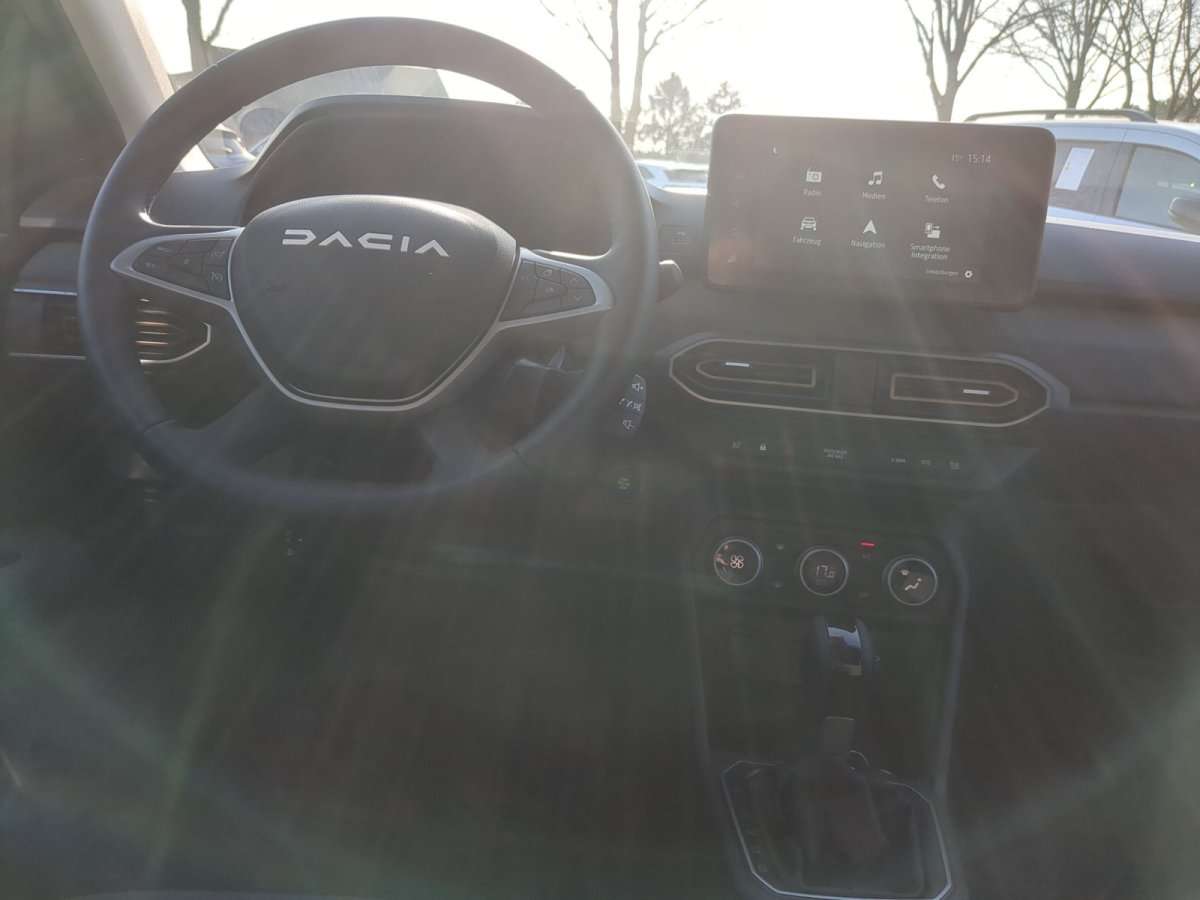 Fahrzeugbild eines Dacia Jogger