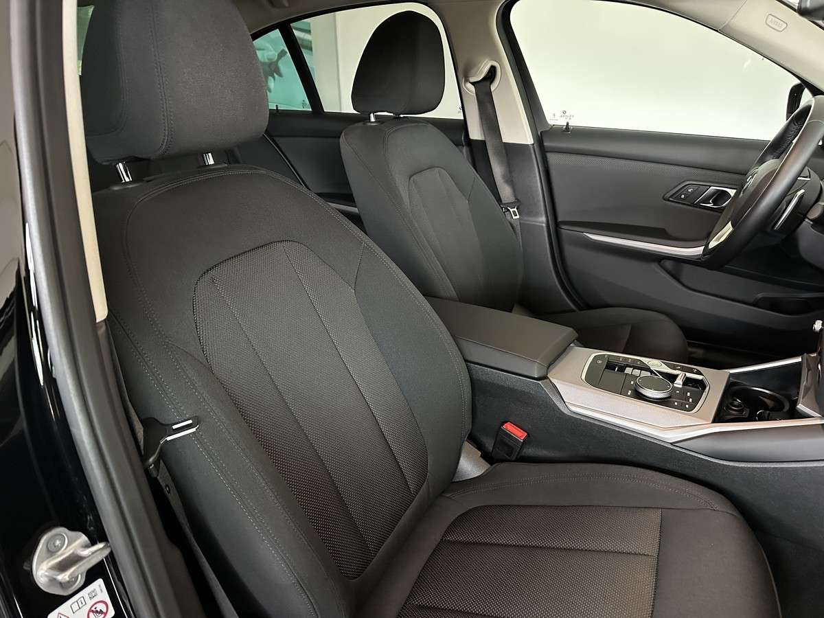 Fahrzeugbild eines BMW 3er-Reihe