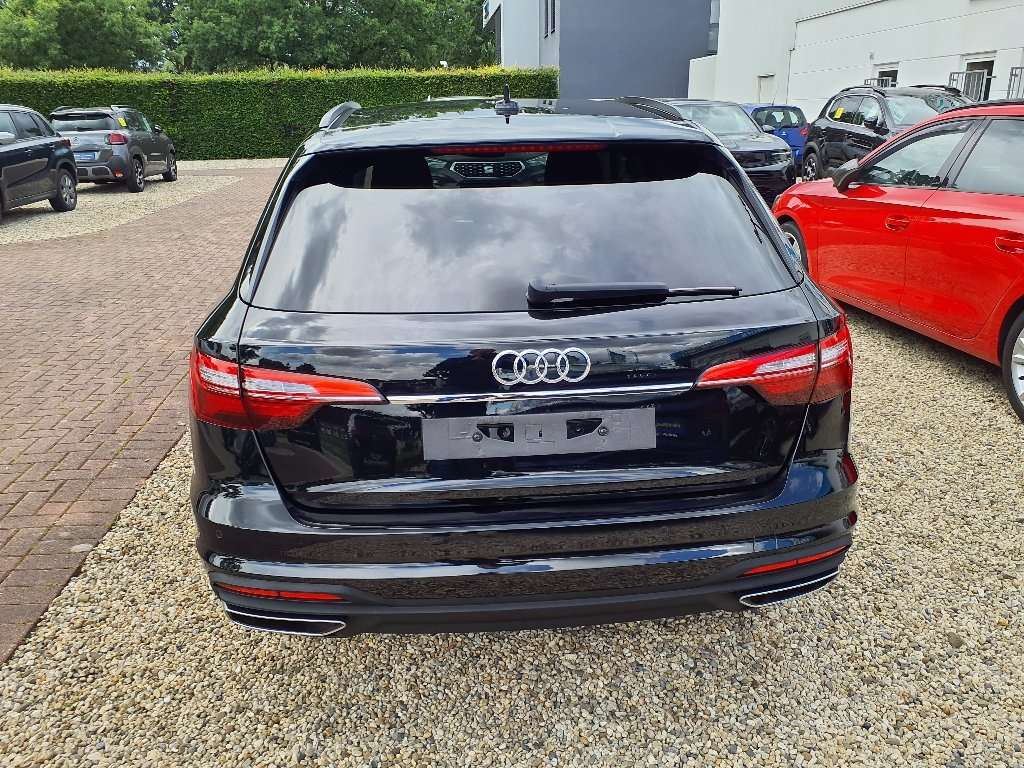Fahrzeugbild eines Audi A4