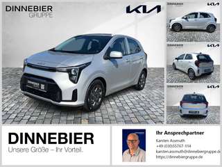 Schräge Frontansicht auf einen Kia Picanto , freigestellt