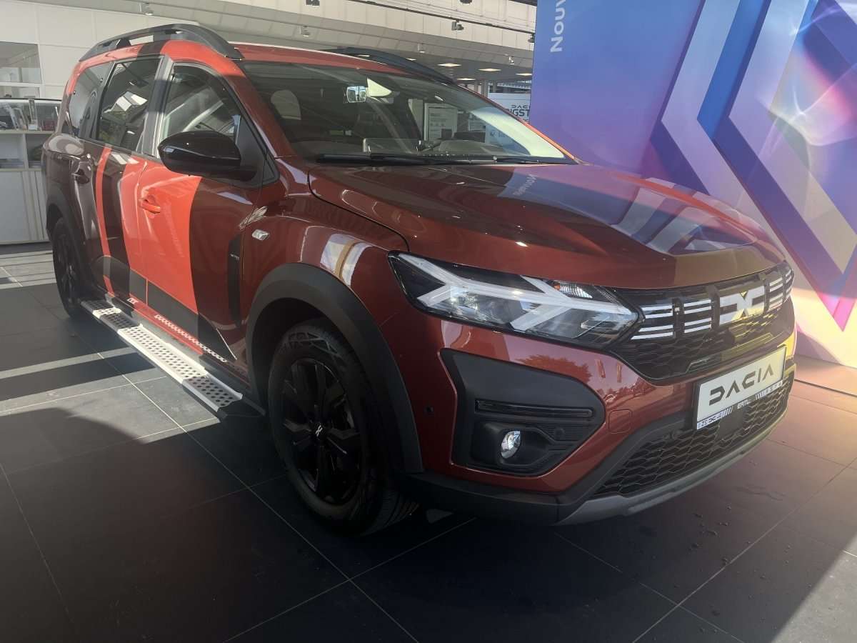 Fahrzeugbild eines Dacia Jogger