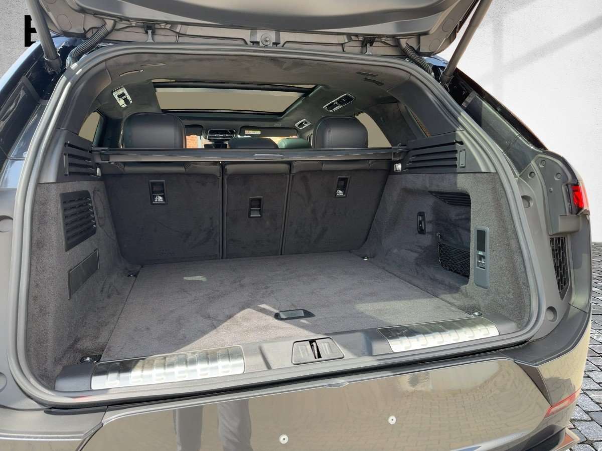 Fahrzeugbild eines Land Rover Range Rover Sport