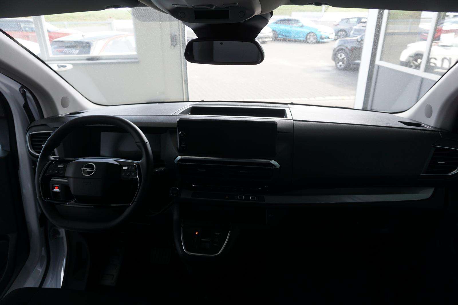 Fahrzeugbild eines Opel Zafira Life