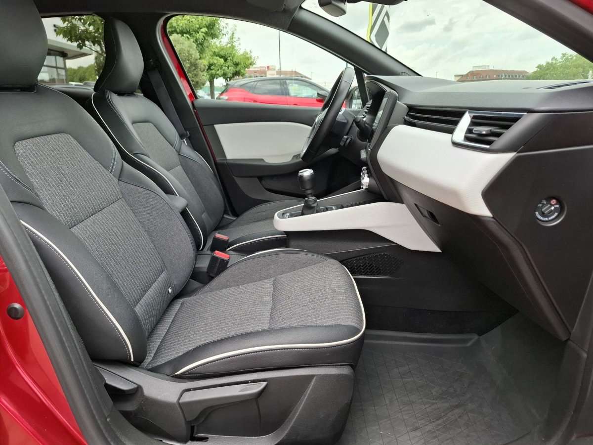 Fahrzeugbild eines Renault Clio