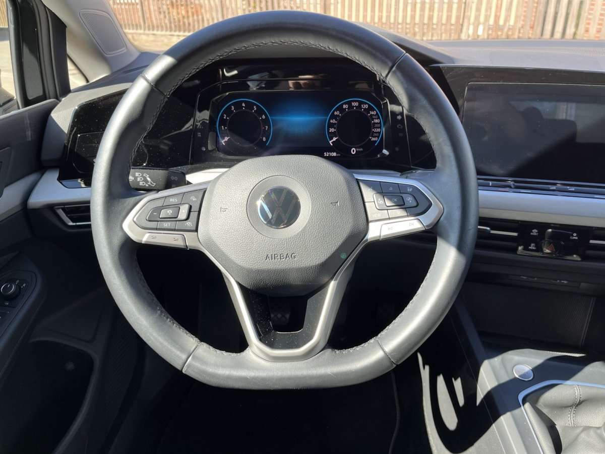 Fahrzeugbild eines Volkswagen Golf