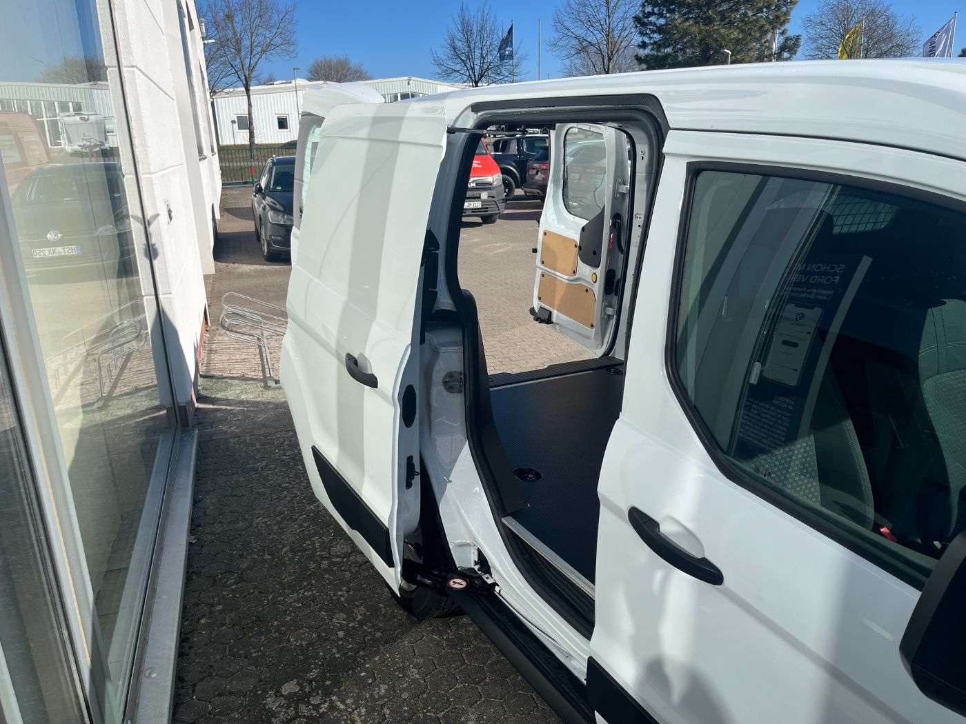 Fahrzeugbild eines Ford Transit Connect