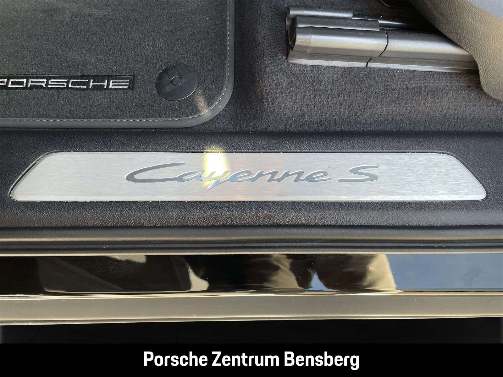 Fahrzeugbild eines Porsche Cayenne