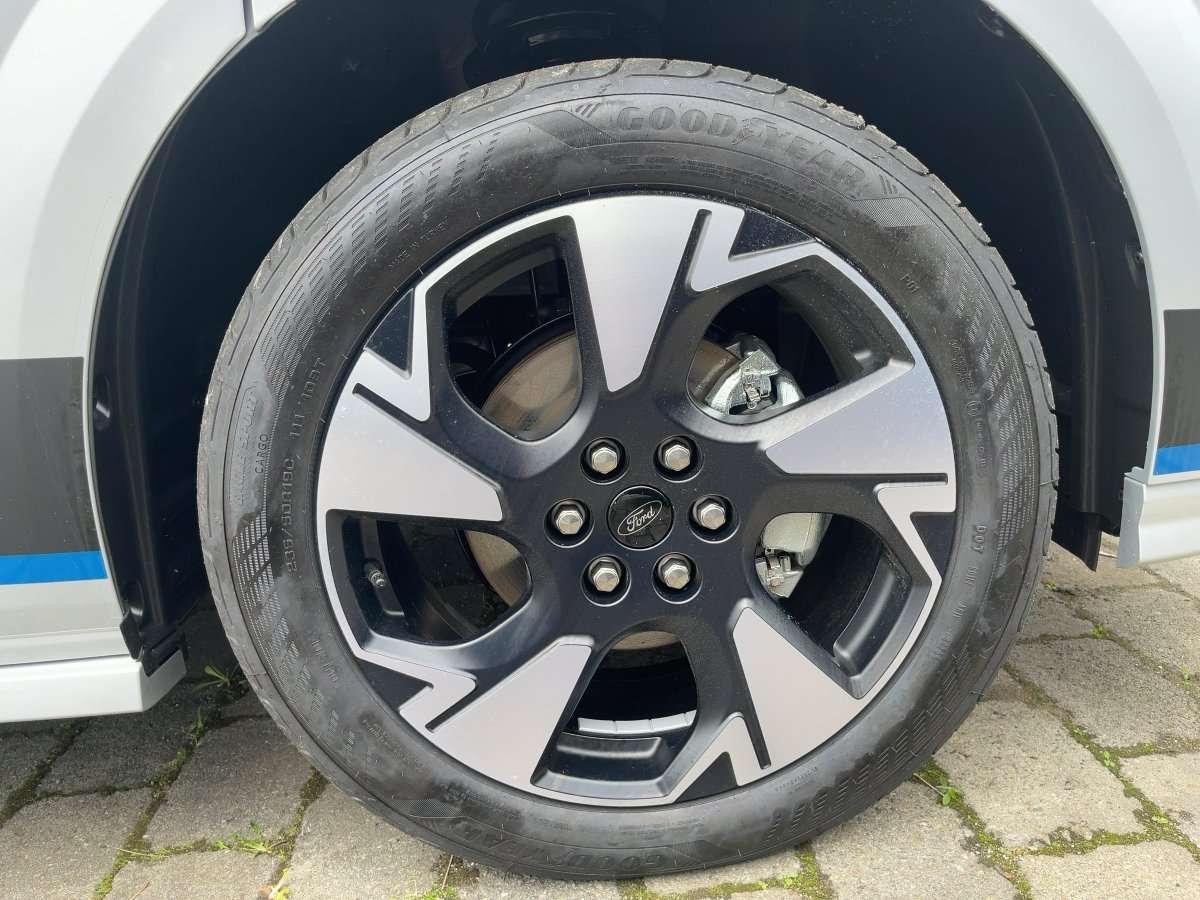 Fahrzeugbild eines Ford Tourneo Custom