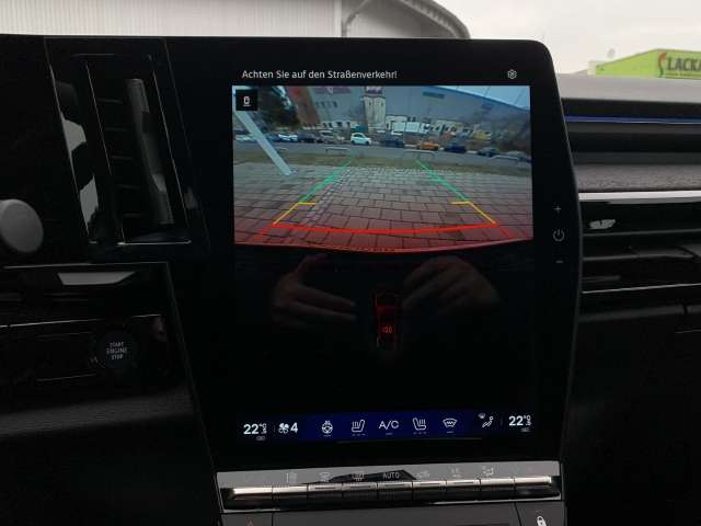 Fahrzeugbild eines Renault Rafale