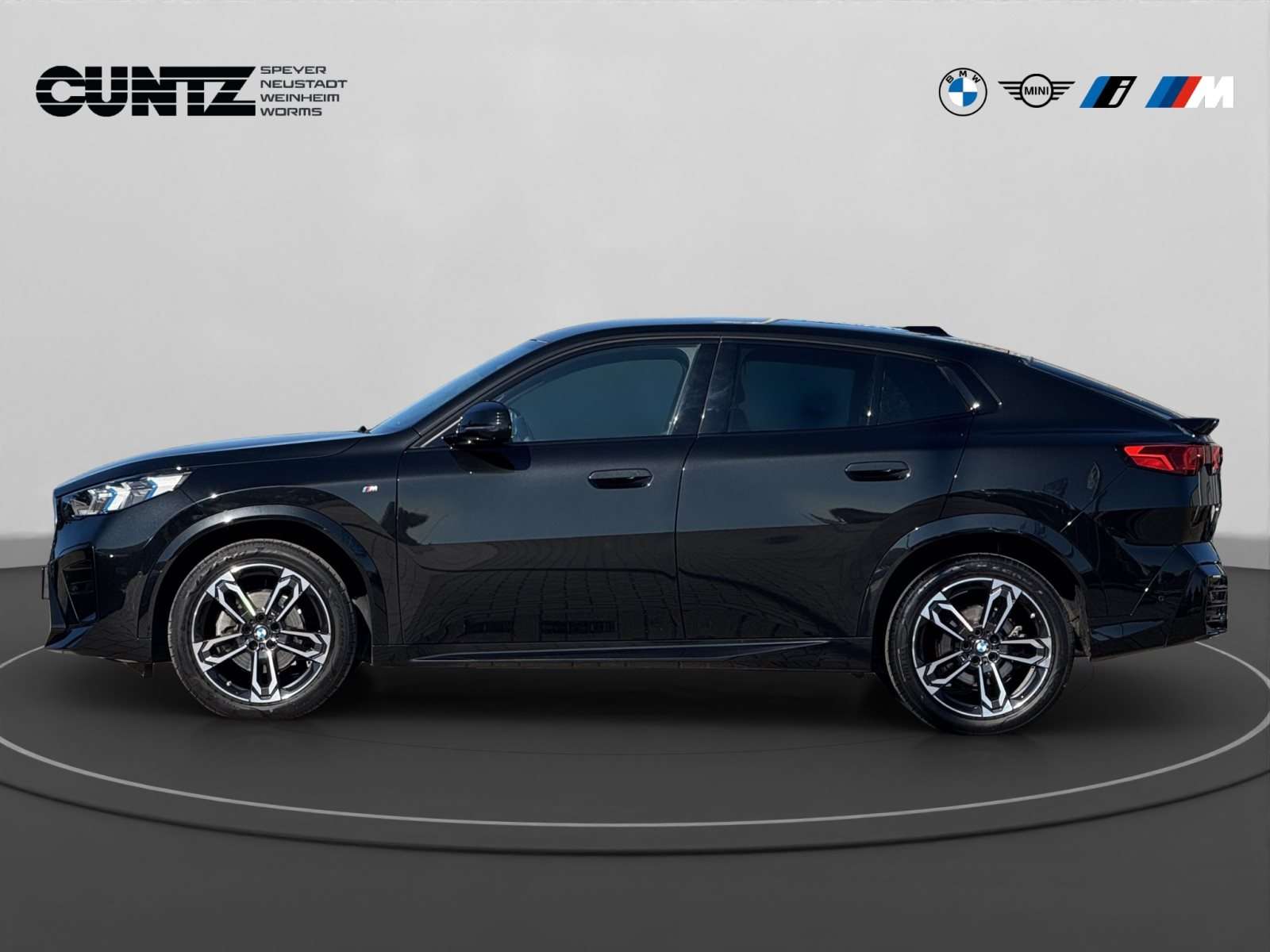 Fahrzeugbild eines BMW X2