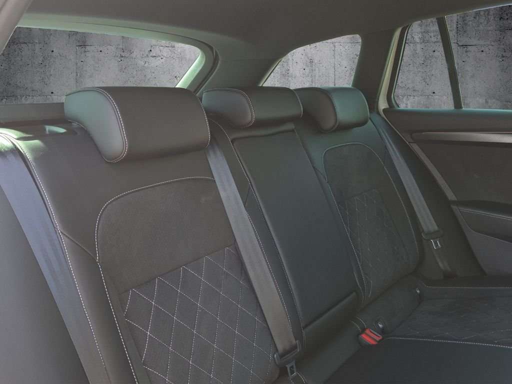 Fahrzeugbild eines Skoda Superb