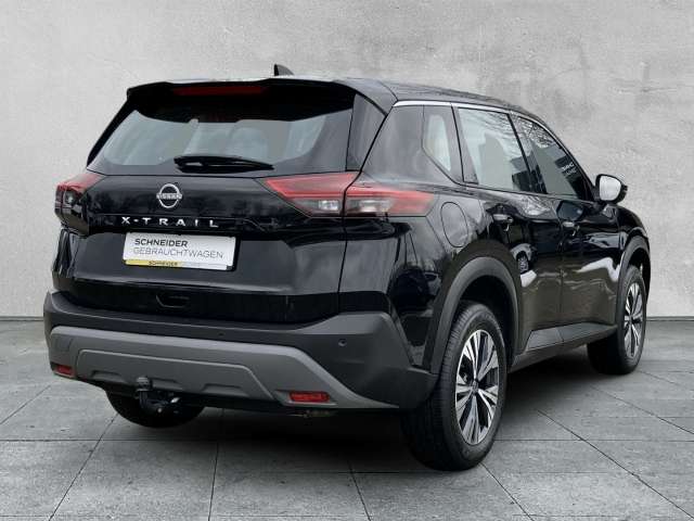 Fahrzeugbild eines Nissan X-TRAIL