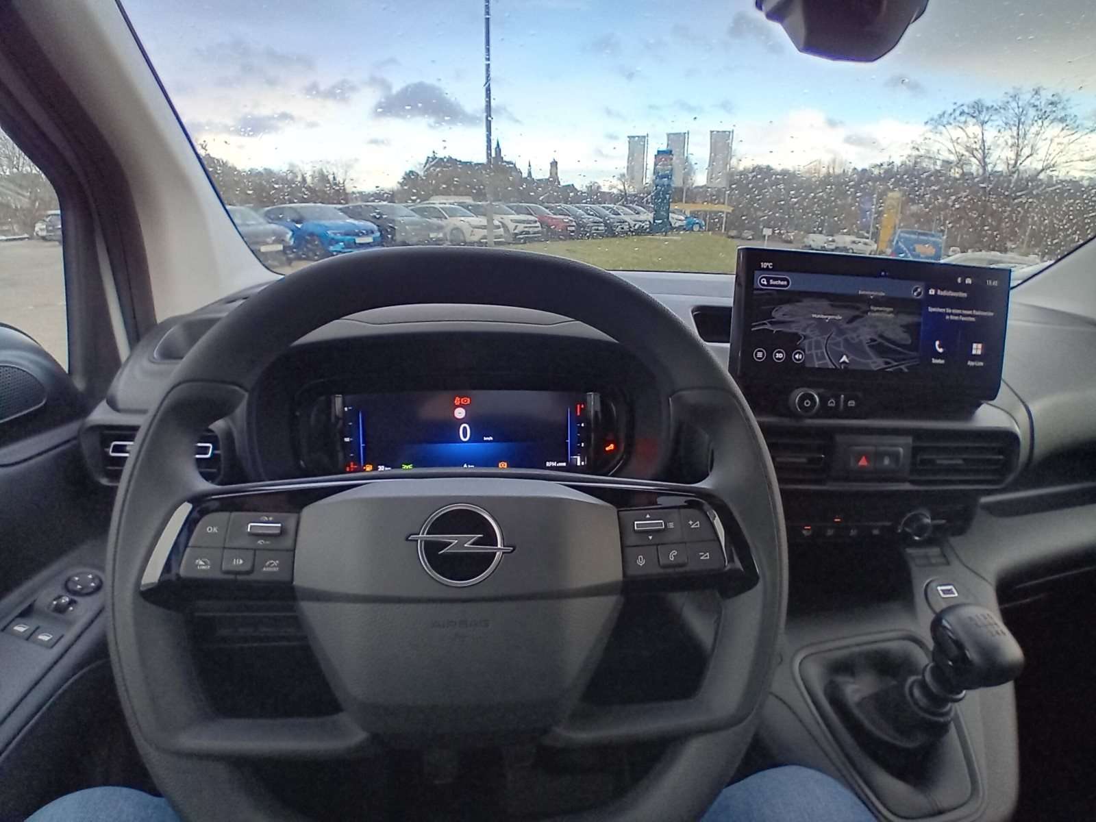 Fahrzeugbild eines Opel Combo Electric