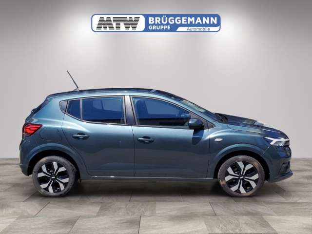 Fahrzeugbild eines Dacia Sandero