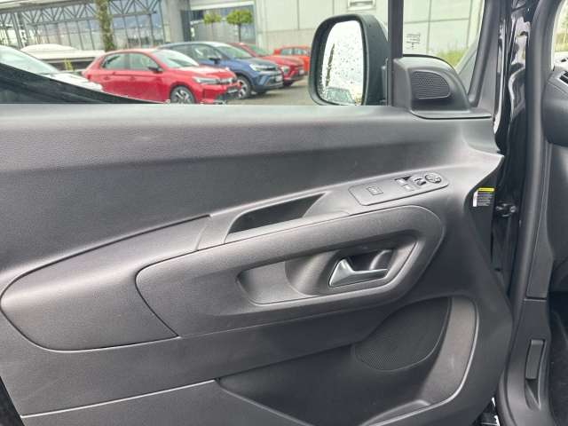 Fahrzeugbild eines Opel Combo Electric