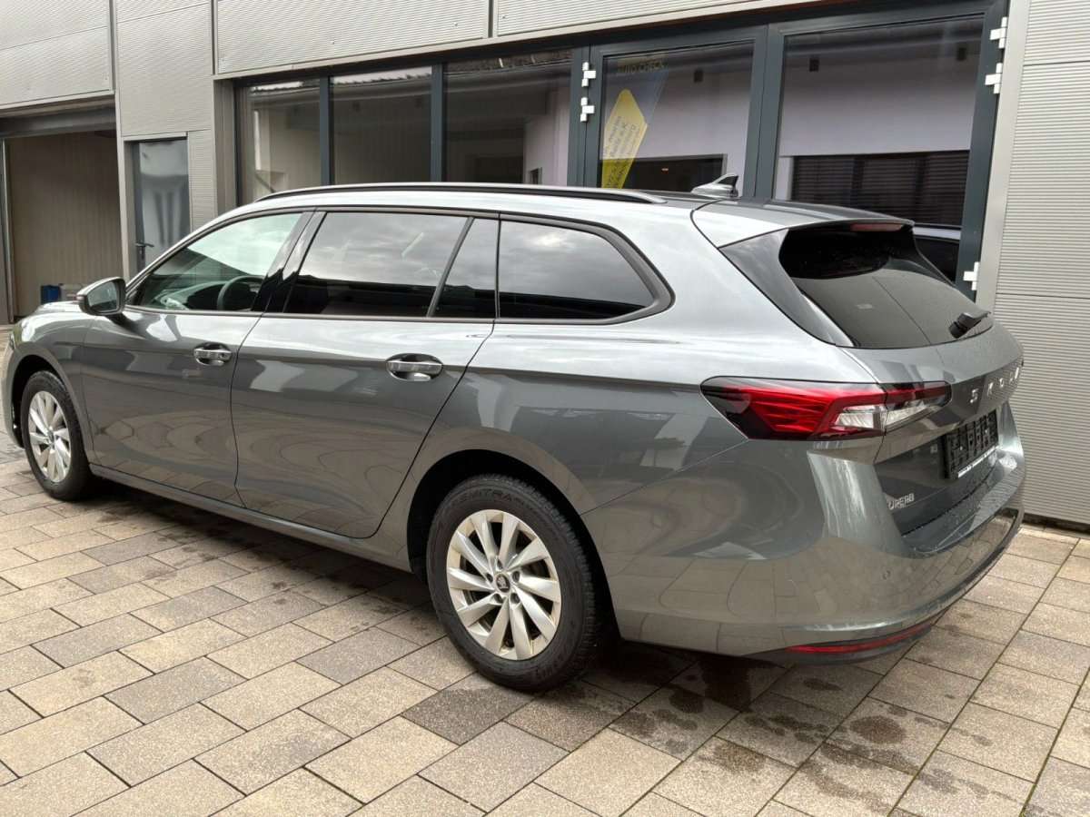 Fahrzeugbild eines Skoda Superb