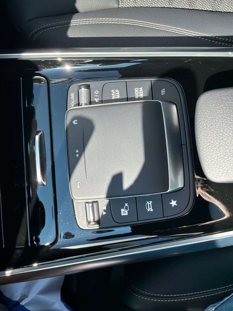 Fahrzeugbild eines Mercedes-Benz EQA