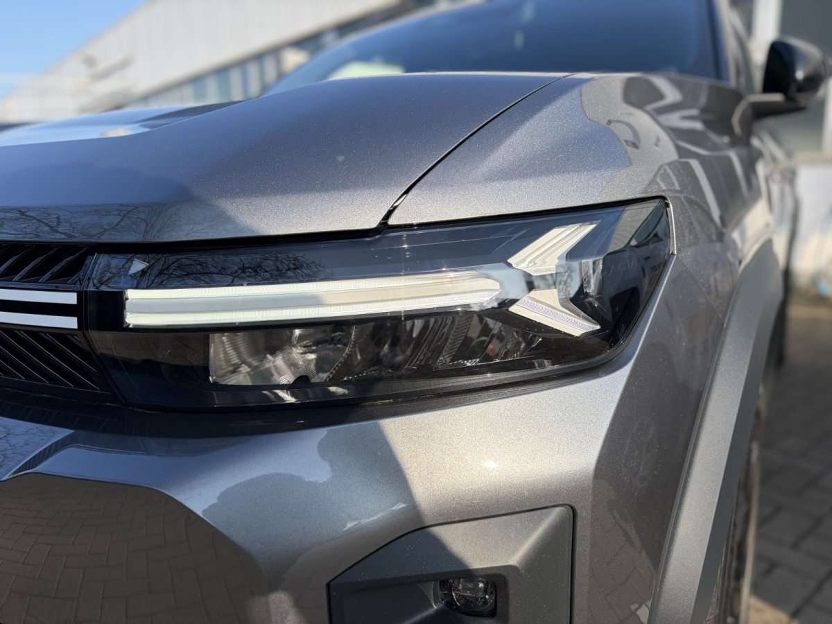 Fahrzeugbild eines Dacia Bigster