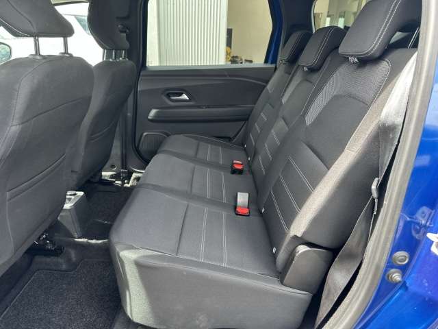 Fahrzeugbild eines Dacia Jogger