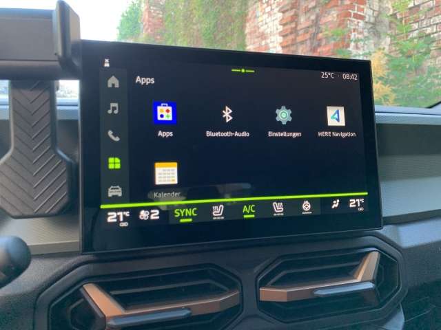Fahrzeugbild eines Dacia Bigster