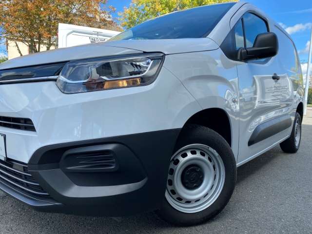 Fahrzeugbild eines Toyota Proace City
