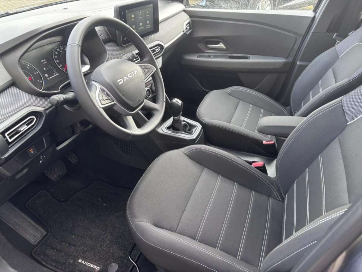 Fahrzeugbild eines Dacia Sandero